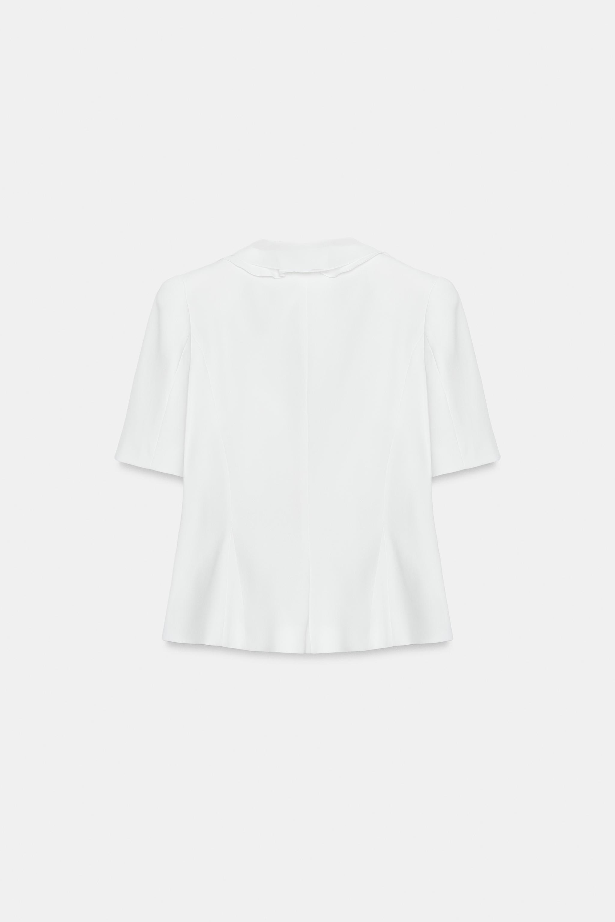 RUFFLED SHORT SLEEVE BLAZER